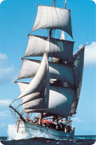 Brigantine S�ren Larsen - queen of the Pacific